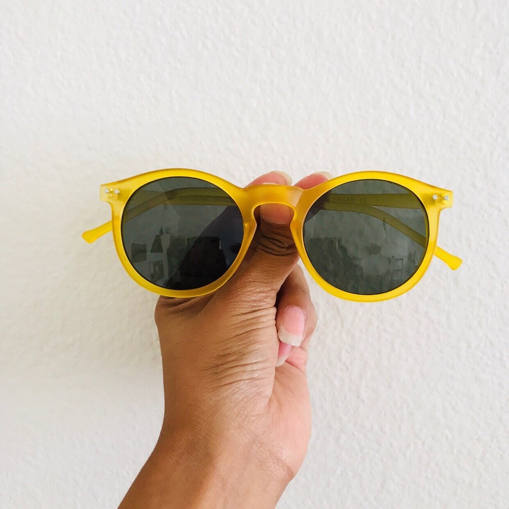Matte Yellow Round Sunglasses